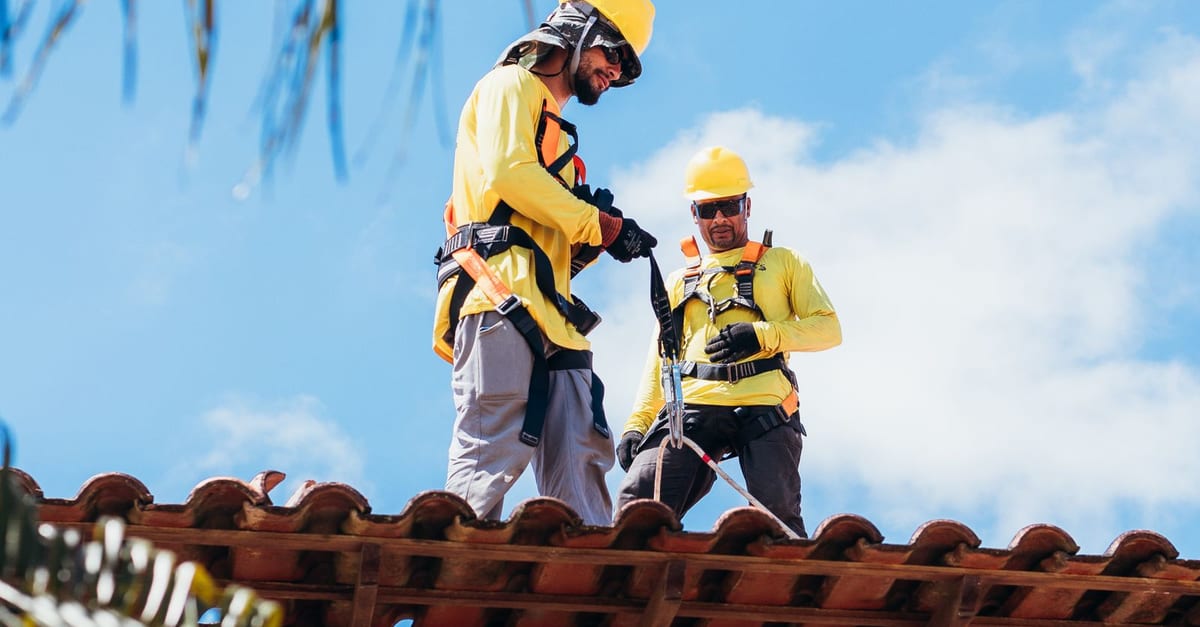 Roofing and Sloped Roof Safety Awareness